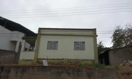 Casa com 2 quartos à venda no Lourdes, Conselheiro Lafaiete 