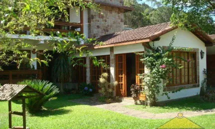 Casa em Condomínio para Venda em Teresópolis, Vale Feliz, 3 dormitórios, 1 suíte, 2 banheiros, 2 vagas