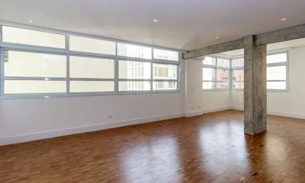 Apartamento tipo para venda com 3 quartos, sendo 3 suítes, 213m²