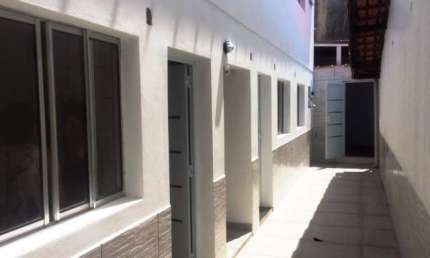 Casa tipo para locação com 1 quarto, sendo 1 suíte, 40m²