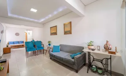 Casa tipo para venda em Vila Mariana com 4 quartos, sendo 3 suítes, 243m²