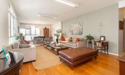 Apartamento tipo para venda com 3 quartos, sendo 1 suíte, 260m²
