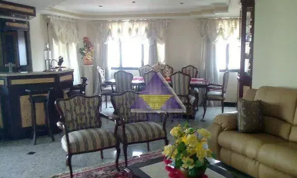 Apartamento com 3 dormitórios à venda, 202 m² por R$ 1.200.000