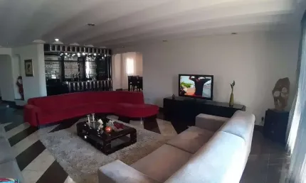Apartamento com 4 suites , todo mobiliado ,4 vagas , na melhor localização da analia franco