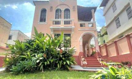 Casa com 4 quartos para alugar Residencial ou Comercial no Centro, Juiz de Fora - MG, 78 m², com excelente localização, por R$ 7.500,00/mês
