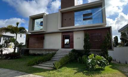 Belíssima Casa no Alphaville Natal - fino Acabamento