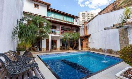 Casa a venda 4 quartos com Piscina e Churrasqueira no bairro Alto dos Passos Juiz de Fora MG