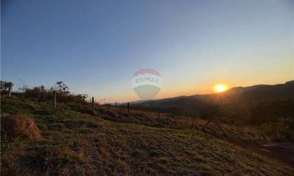 Terreno no Condomínio Jardim Excelsior com vista deslumbrante e 420m2 por R$239.000