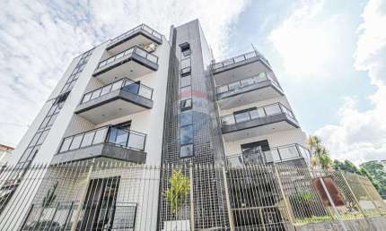 COBERTURA NO JARDIM GLORIA COM 4 QUARTOS,3 SUITES COM 2 VAGAS DE GARAGEM.