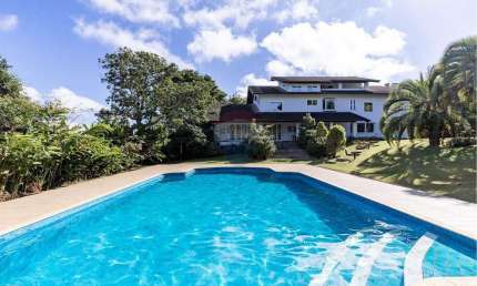 Casa 7 quartos (5 suítes) a venda Condomínio Chalés do Imperador Juiz de Fora