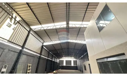 Galpões para alugar em Juiz de Fora, MG. Área total construída útil 850m².