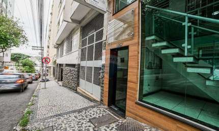 Sala comercial à venda no Centro, Juiz de Fora 