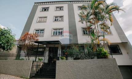 Apartamento 3 quartos com suíte, totalmente reformado no bairro Bom Pastor!