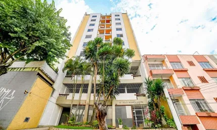Cobertura Exclusiva com Vista Livre, Piscina e churrasqueira no Centro de Juiz de Fora