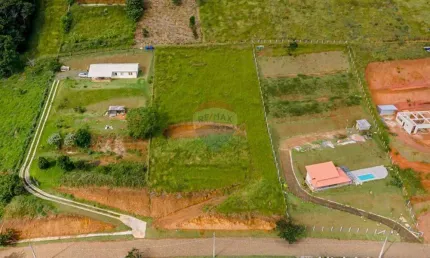 Terreno 3000m²: Segurança e Tranquilidade | Villagio da Serra II