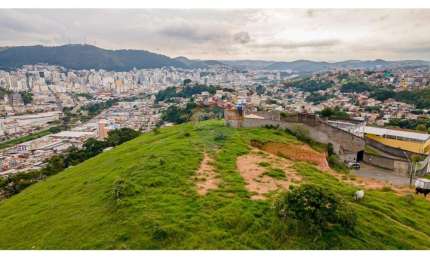 Terreno a venda em - Bosque dos Pinheiros - Juiz de Fora - Mg