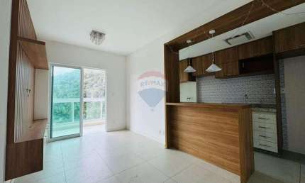 Apartamento três quartos todo planejado no Paineiras em condomínio.