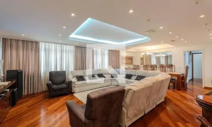 Apartamento à Venda - Bela Vista, 3 Quartos,  186 m2