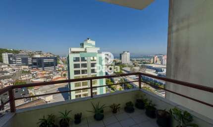 Apartamento C/ vista ao mar 03 dormitórios, suíte e 01 vaga livre