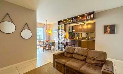 Apartamento a venda no Itacorubi, Sacada c/ Churrasqueira a carvão.