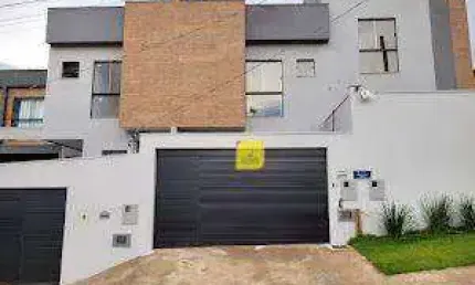 Casa com 3 quartos (suíte), 2 vagas e quintal no Francisco Bernardino