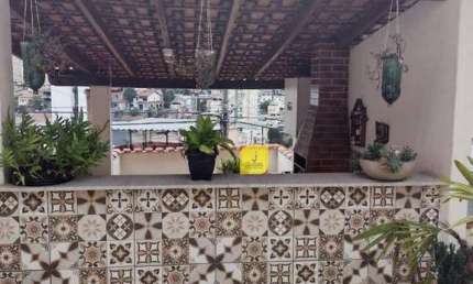 Casa com 3 dormitórios à venda, 250 m² por R$ 520.000,00 - Centenário - Juiz de Fora/MG
