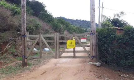 Terreno rural à venda, com 1.920m², (por r$89.000,00), no condomínio lagoa, estrada de torreões e humaitá.