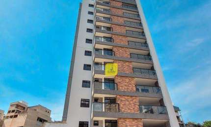 Apto com 3 suítes, varanda gourmet e 2 vagas no Estrela Sul