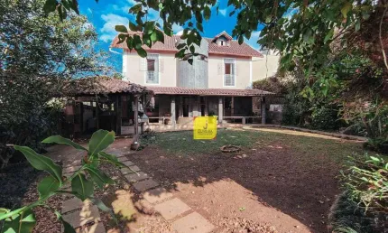 Casa com 4 dormitórios à venda, 280 m² por R$ 880.000,00 - São Pedro - Juiz de Fora/MG