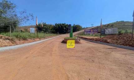 Grande Oportunidade! Repasse de financiamento, com 30 mil de entrada + 149 parcelas de 763,28 - Excelente terreno no Bairro Manchester (Fontesville).
