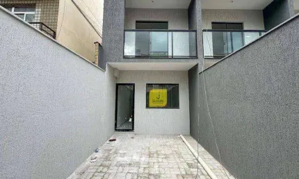 Casa com 2 quartos, garagem e quintal no Santa Isabel