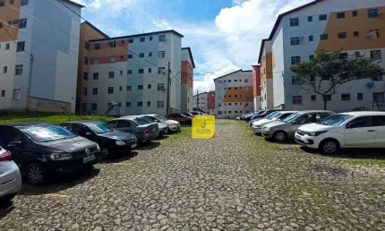 Apartamento com 2 dormitórios à venda, 45 m² por R$ 110.000,00 - Previdenciários - Juiz de Fora/MG
