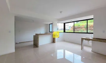 Amplo apto com 2 quartos (suíte), escritório, garagem e elevador no Aeroporto