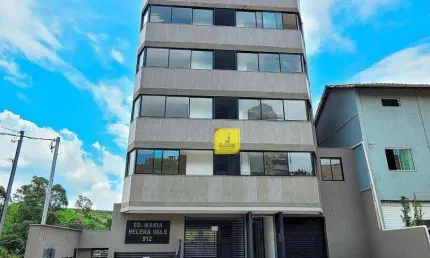 Aptos com 2 quartos (suíte), escritório, garagem e elevador no Aeroporto
