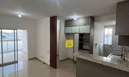 Apto com 2 quartos, suíte, varanda gourmet, garagem e elevador no são Pedro