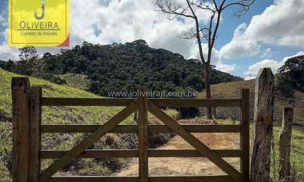 Sítio à venda, 100000 m² por R$ 650.000 - Coronel Pacheco