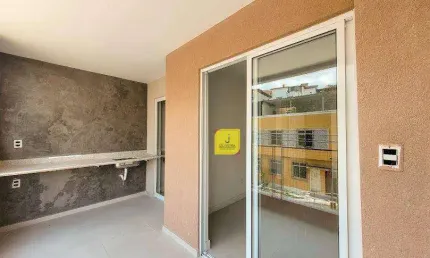 Aptos com 2 quartos, suíte, varanda gourmet, garagem e elevador no santa catarina