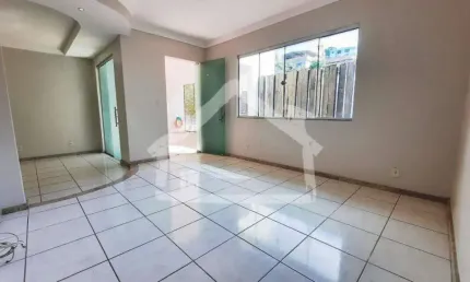Casa à venda, 3 quartos, 1 suíte, 2 vagas, Parque Caravelas - Santana do Paraíso /MG