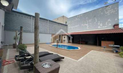 Casa à venda, 4 quartos, 3 suítes, 3 vagas, Parque Caravelas - Santana do Paraíso /MG
