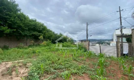 Terreno à venda no Tiradentes, Ipatinga 