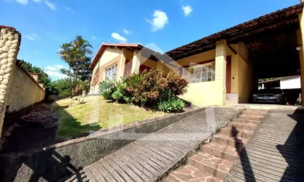 Casa à venda, 4 quartos, 7 vagas, Vila dos Técnicos - Timóteo/MG