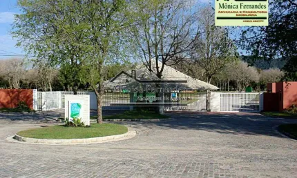 Terreno em condomínio fechado à venda na Estrada Marquês de Valença, Ubatiba, Maricá, 611 m2 por R$ 160.000