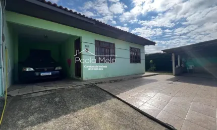 Excelente casa, com 4 quartos amplo terreno de esquina na cidade industrial