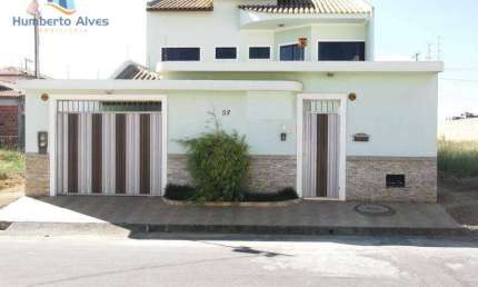 Casa com 3 dormitórios à venda, 150 m² por R$ 480.000,00 - Felícia - Vitória da Conquista/BA