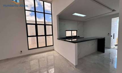 Casa com 3 dormitórios à venda, 150 m² por R$ 750.000 - Felícia - Vitória da Conquista/BA