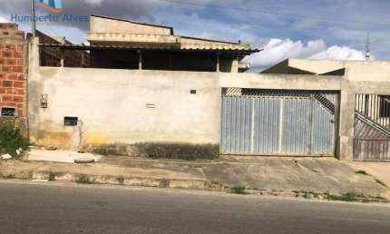 Casa com 2 dormitórios à venda, 180 m² por R$ 245.000 - Zabelê - Vitória da Conquista/BA