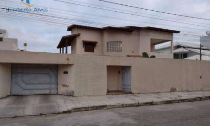 Casa com 4 dormitórios à venda, 285 m² por R$ 1.200.000,00 - Boa Vista - Vitória da Conquista/BA