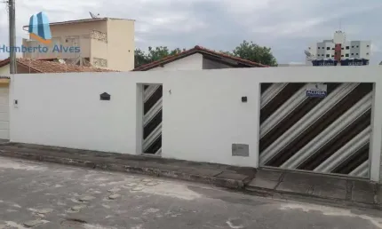 Casa com 3 dormitórios à venda por R$ 495.000,00 - Candeias - Vitória da Conquista/BA
