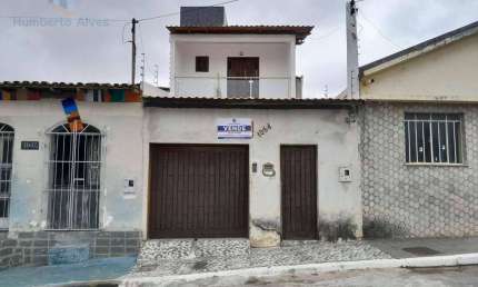 Casa com 3 dormitórios à venda, 154 m² por R$ 320.000 - Guarani - Vitória da Conquista/BA