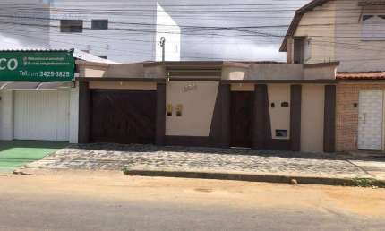 Casa com 3 dormitórios para alugar, 150 m² por R$ 1.871,00/mês - Brasil - Vitória da Conquista/BA